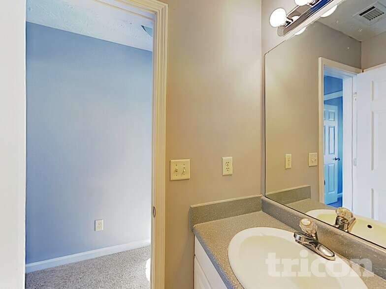 Building Photo - 615 Bridle Creek Dr