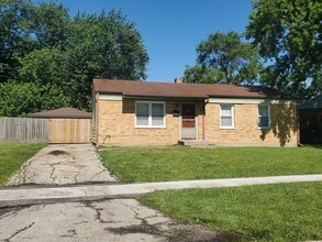Building Photo - 21538 Gailine Ave