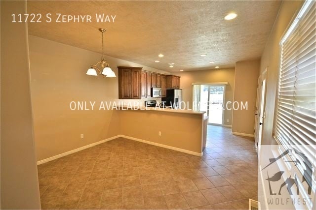 Building Photo - No Security Deposit Option! Amazing 3 Bedr...