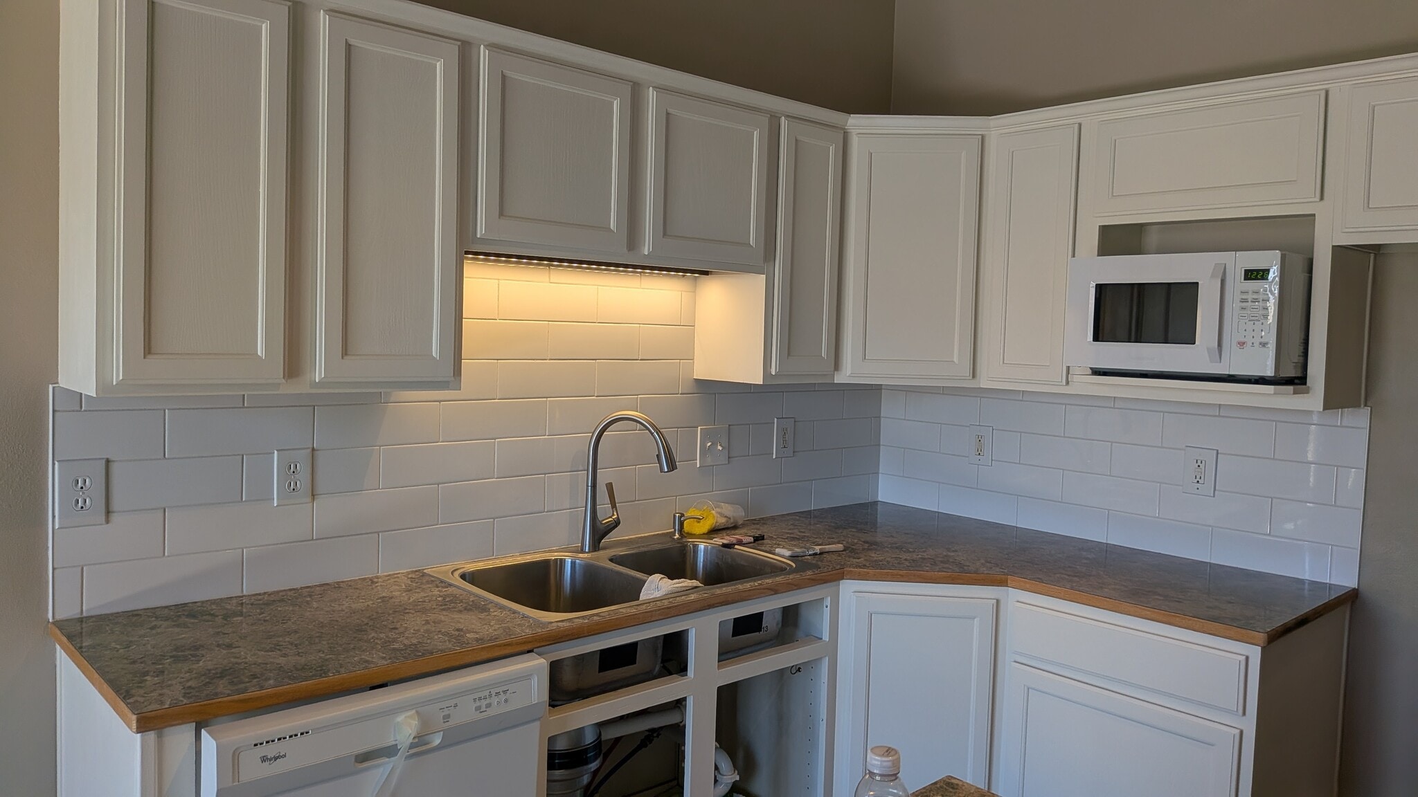 Kitchen - 632 S Lawler Ave