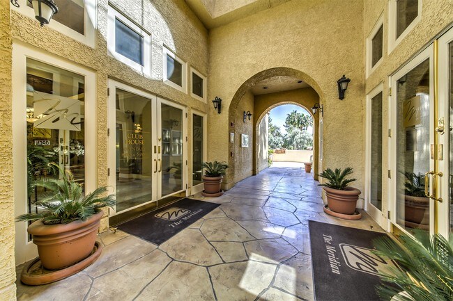 Building Photo - 210 E Flamingo Rd