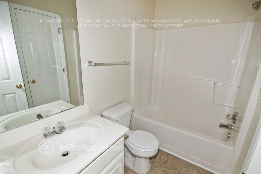 Building Photo - 4435 Ravenwood Dr