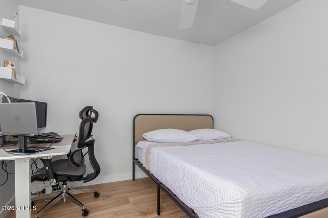 Building Photo - 4039 E Morrow Dr