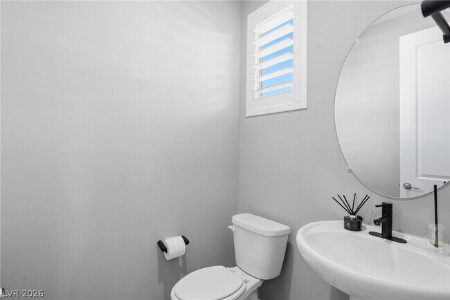 Building Photo - 2604 Evolutionary Ln