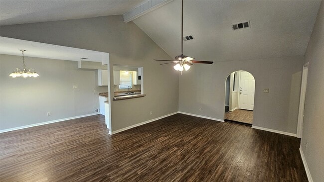 Building Photo - 1404 Cactus St