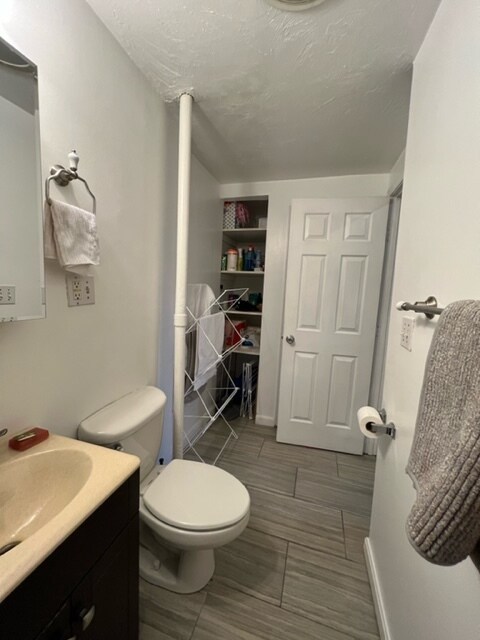 Building Photo - 214 Hanover St