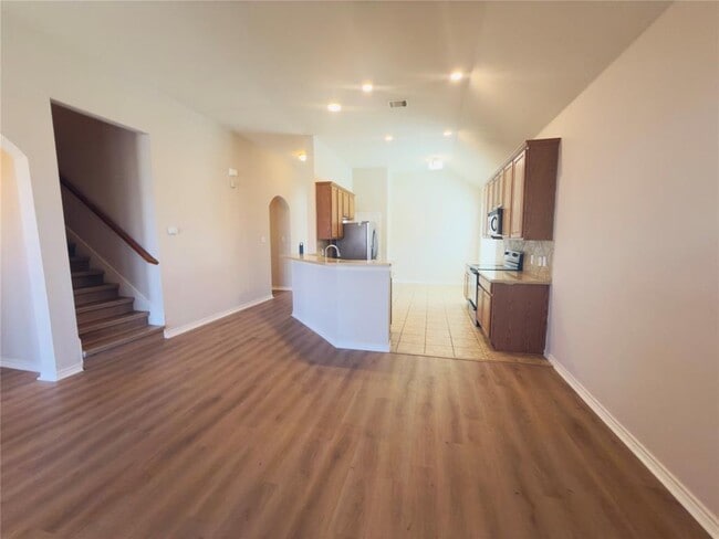 Building Photo - 3932 Links Ln