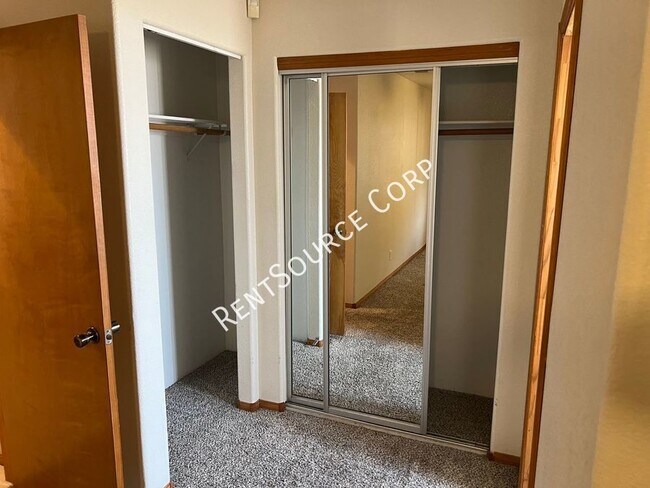 Building Photo - 3 Bedroom Home For Rent in Yermo Calico La...