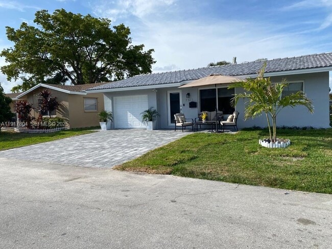 Building Photo - 7303 NW 57th Dr