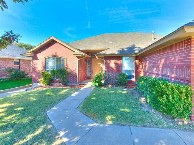 Building Photo - 15113 Stone Meadows Dr