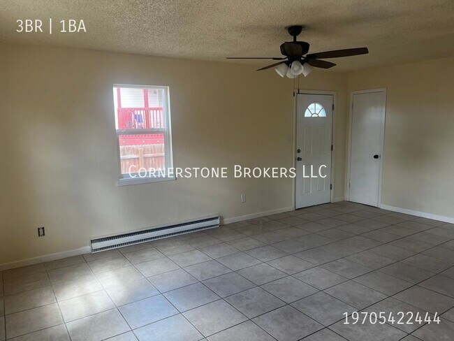 Building Photo - 1066 Williams St