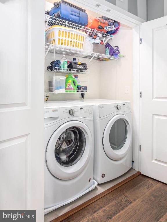 Building Photo - 3989 Norton Pl