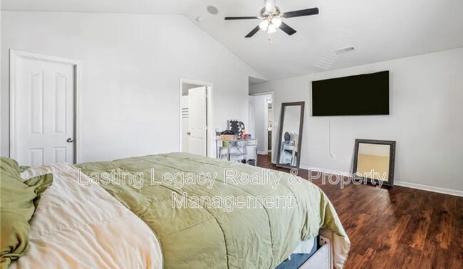 Building Photo - 5047 Mt Hope Dr