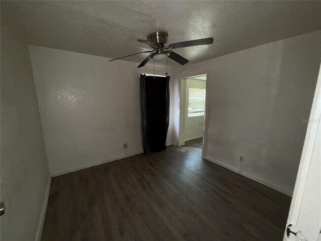 Building Photo - 1117 N Brack St