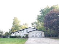 Building Photo - 24805 Murphy Rd