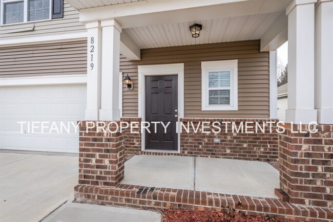 Building Photo - 8219 Romana Red Ln