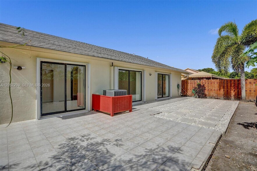 Building Photo - 11529 SW 133rd Ter