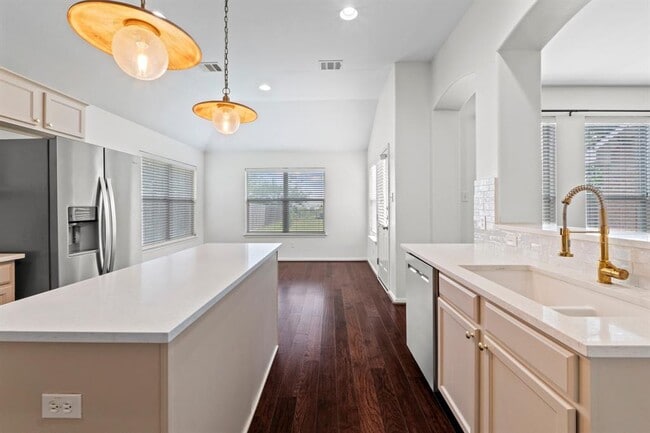 Building Photo - 7113 Cromarty Ln