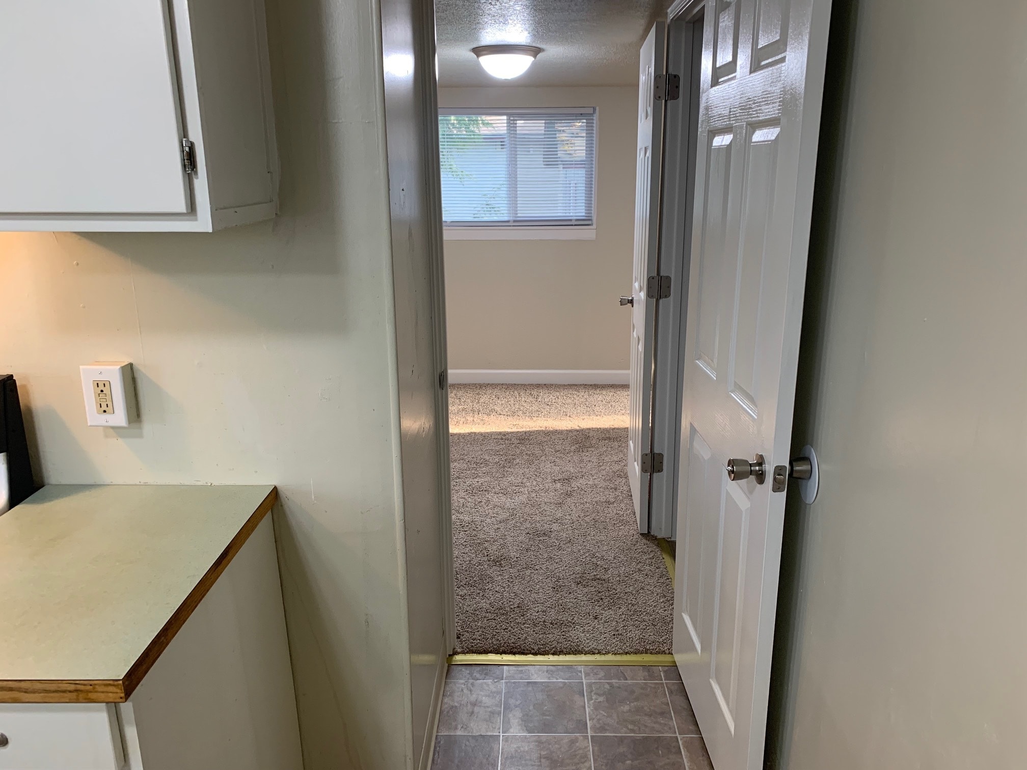 Building Photo - 1311 S 3rd Ave