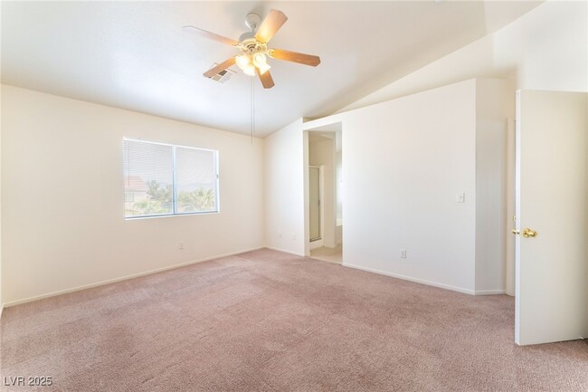 Building Photo - 906 Mandolin Way