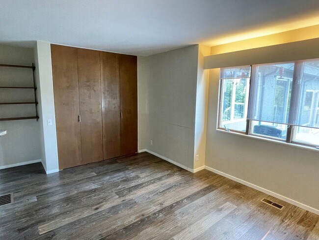 Building Photo - 3030 NW 95th St