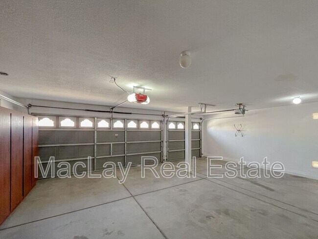 Building Photo - 1615 W Enfield Way