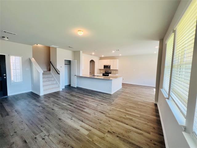 Building Photo - 8308 White Pine Dr