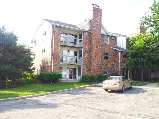 Primary Photo - 4316 W Shamrock Ln