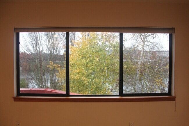 Building Photo - 920 NW Naito Pky