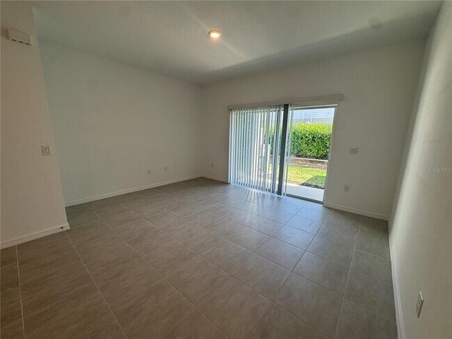 Building Photo - 8720 Daybreak St