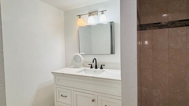 Building Photo - 9521 Boca Cove Cir