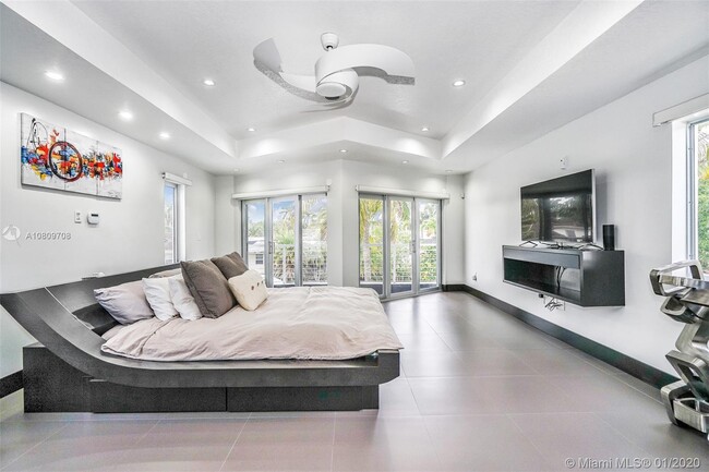 Building Photo - 2612 Key Largo Ln