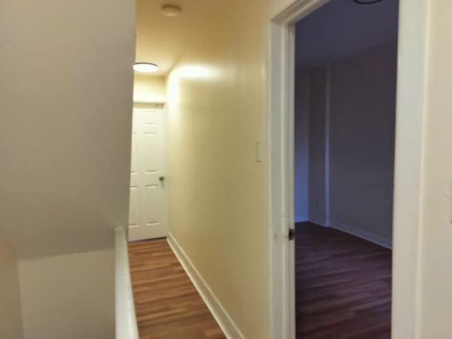 Building Photo - 148 Hamilton Ave