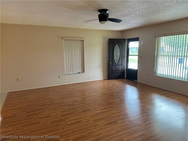 Building Photo - 4433 Sebring Ave
