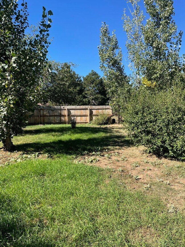 Building Photo - 2143 Ryeland Ln