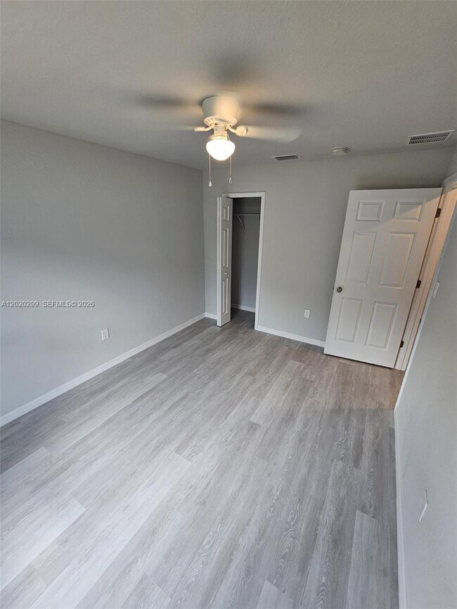 Building Photo - 1407 Las Villas Blvd