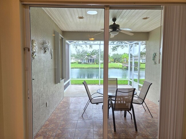 Building Photo - Beautifully Decorated Home~Turn Key~Commun...