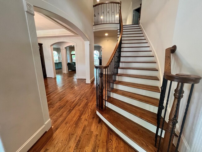 Building Photo - 3110 Glen Haven Blvd