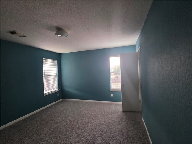 Building Photo - 15515 Bartlett Pear Ct