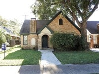 Building Photo - 6038 Victor St