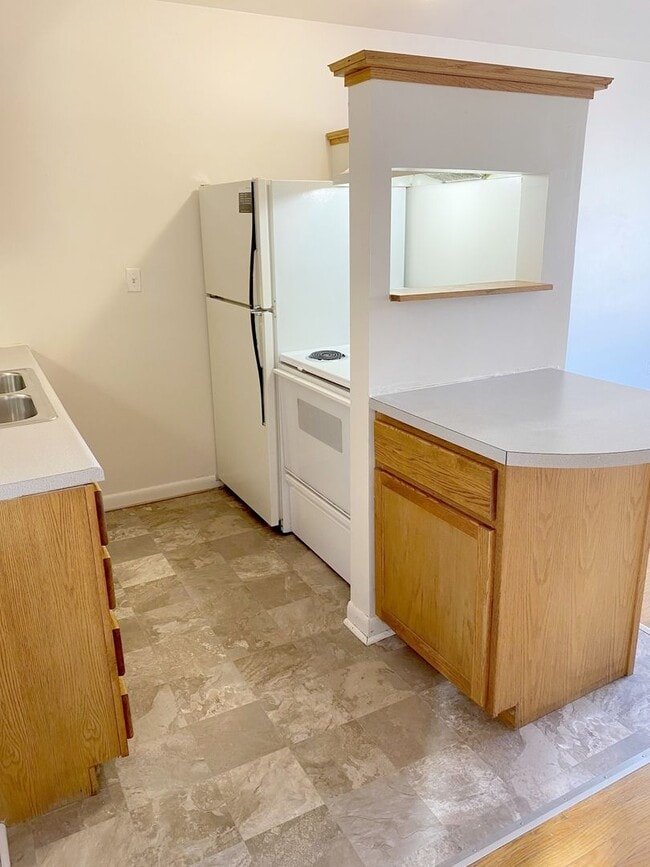 Interior Photo - Harney Square