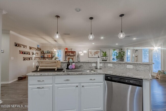 Building Photo - 15078 Durbin Cove Way