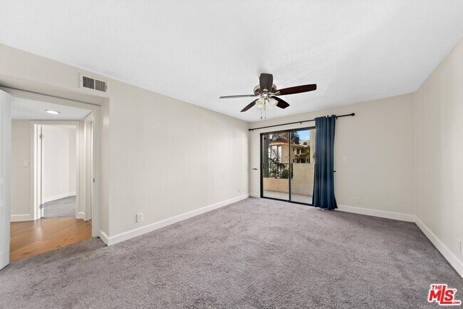 Building Photo - 1633 S Bentley Ave