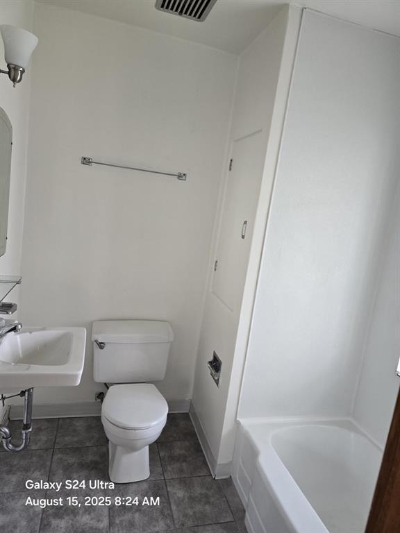 Building Photo - 1634 King St