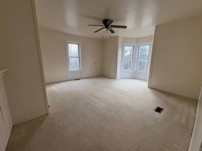 Building Photo - 50 Sullivan Rd