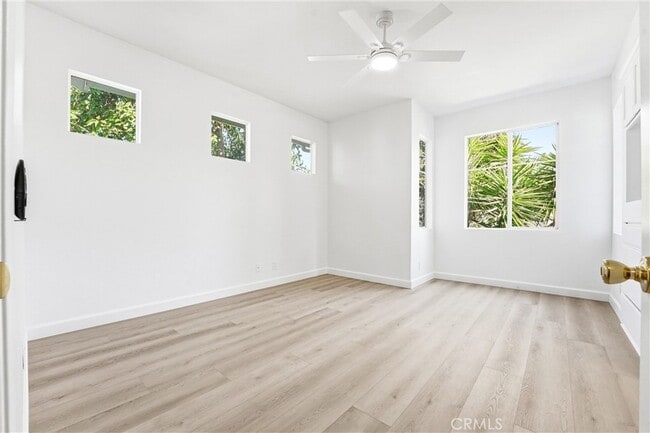 Building Photo - 2 Carlsbad Ln