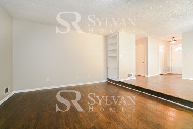 Building Photo - Coming HOME never felt so good!