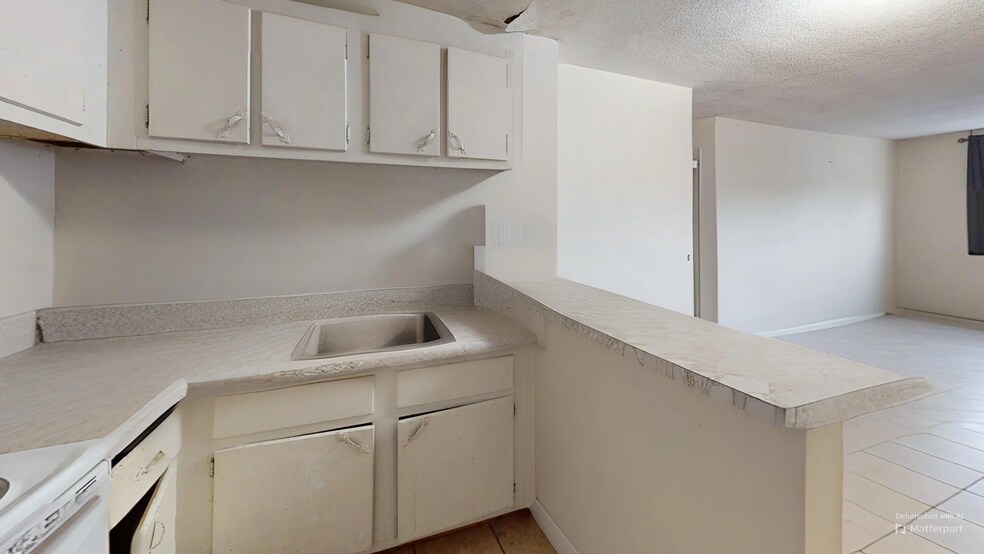 Primary Photo - 357 Faneuil St