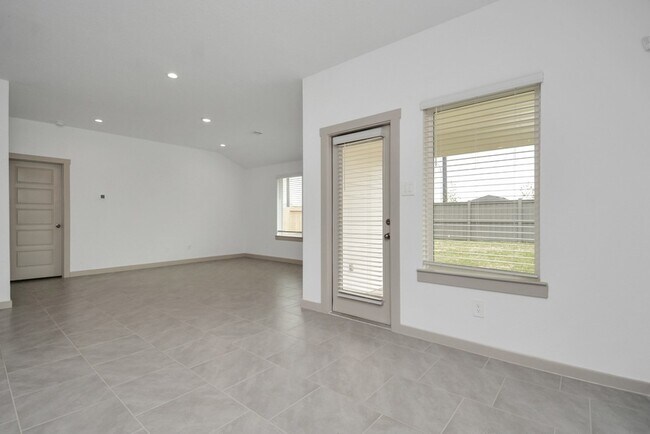 Building Photo - 7731 Suffolk Vly Ln