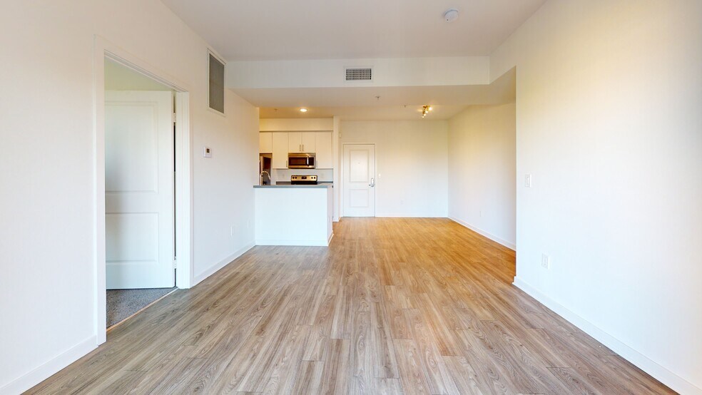 Building Photo - The Landings